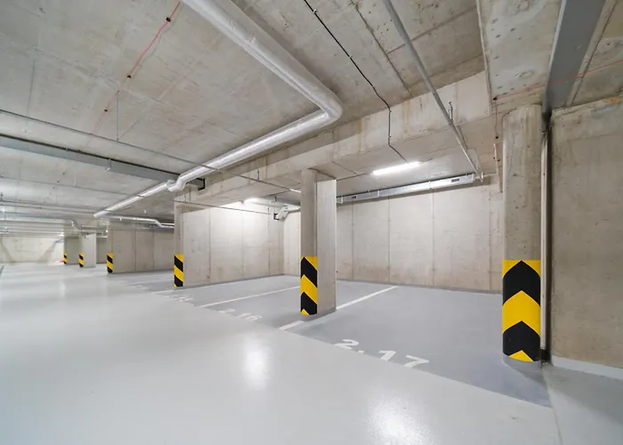 Amber チェスキー クルムロフ